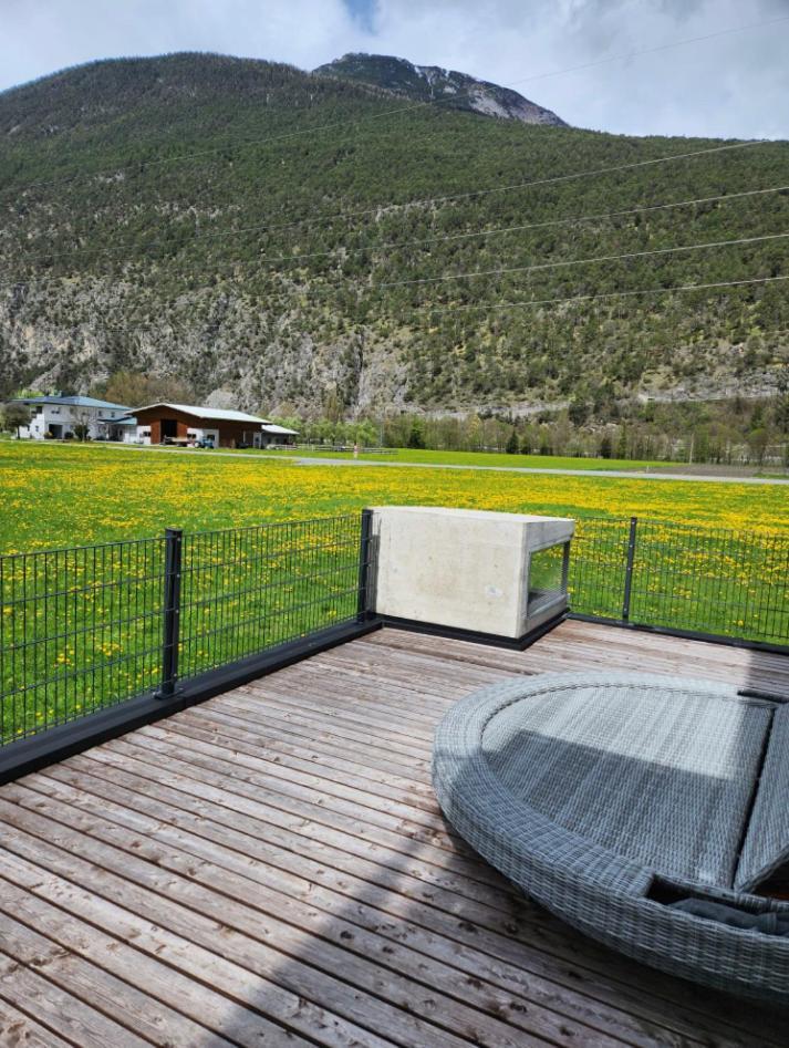 Deluxefort Fuer 10 Gaeste Mit Eigenem Whirlpool Und Fasssauna Imst Dış mekan fotoğraf